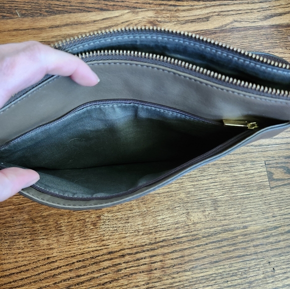 Fossil Taupe Leather Crossbody Bag - Picture 8 of 8